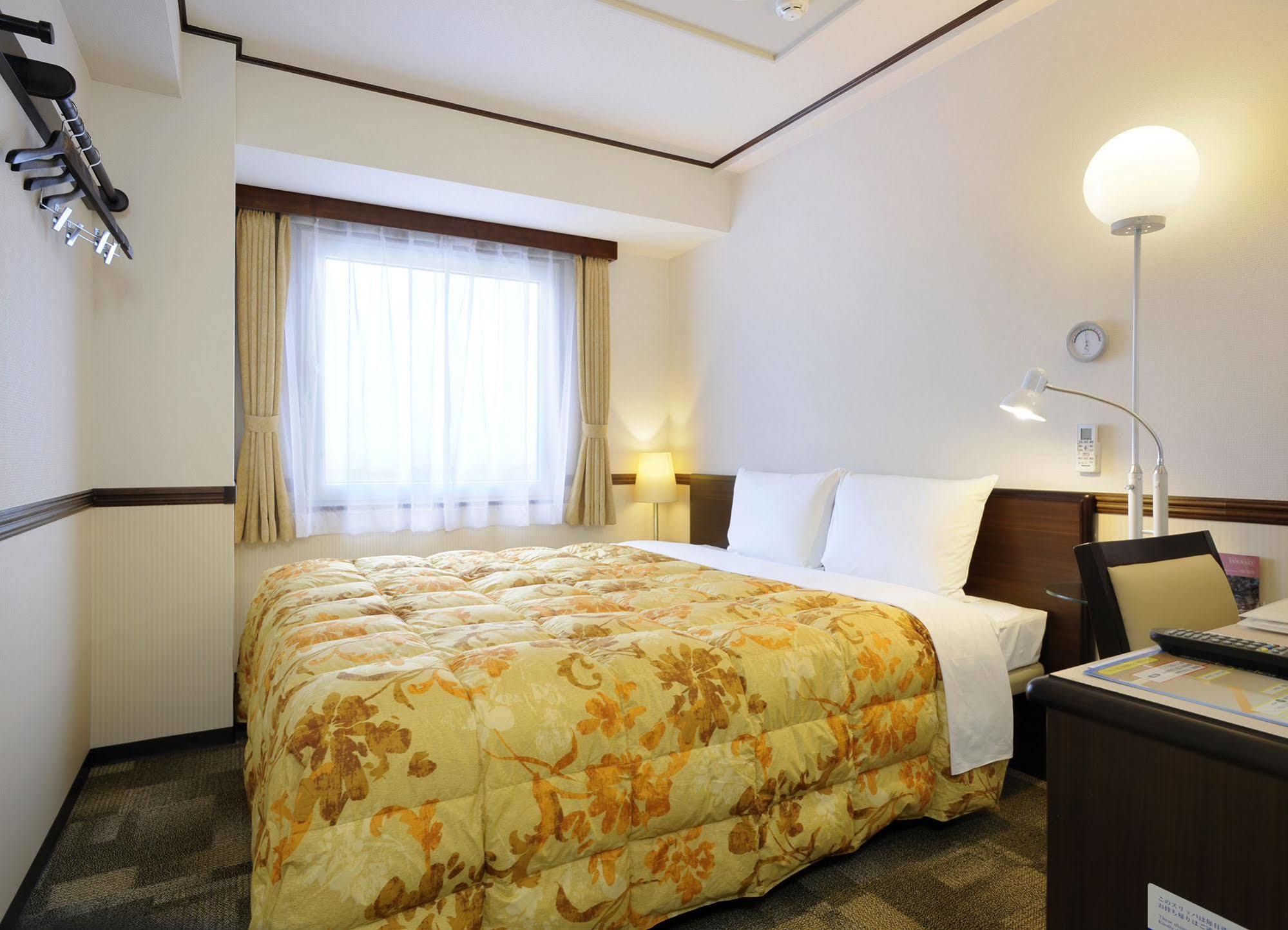 Toyoko Inn Ichinoseki Ekimae Екстериор снимка