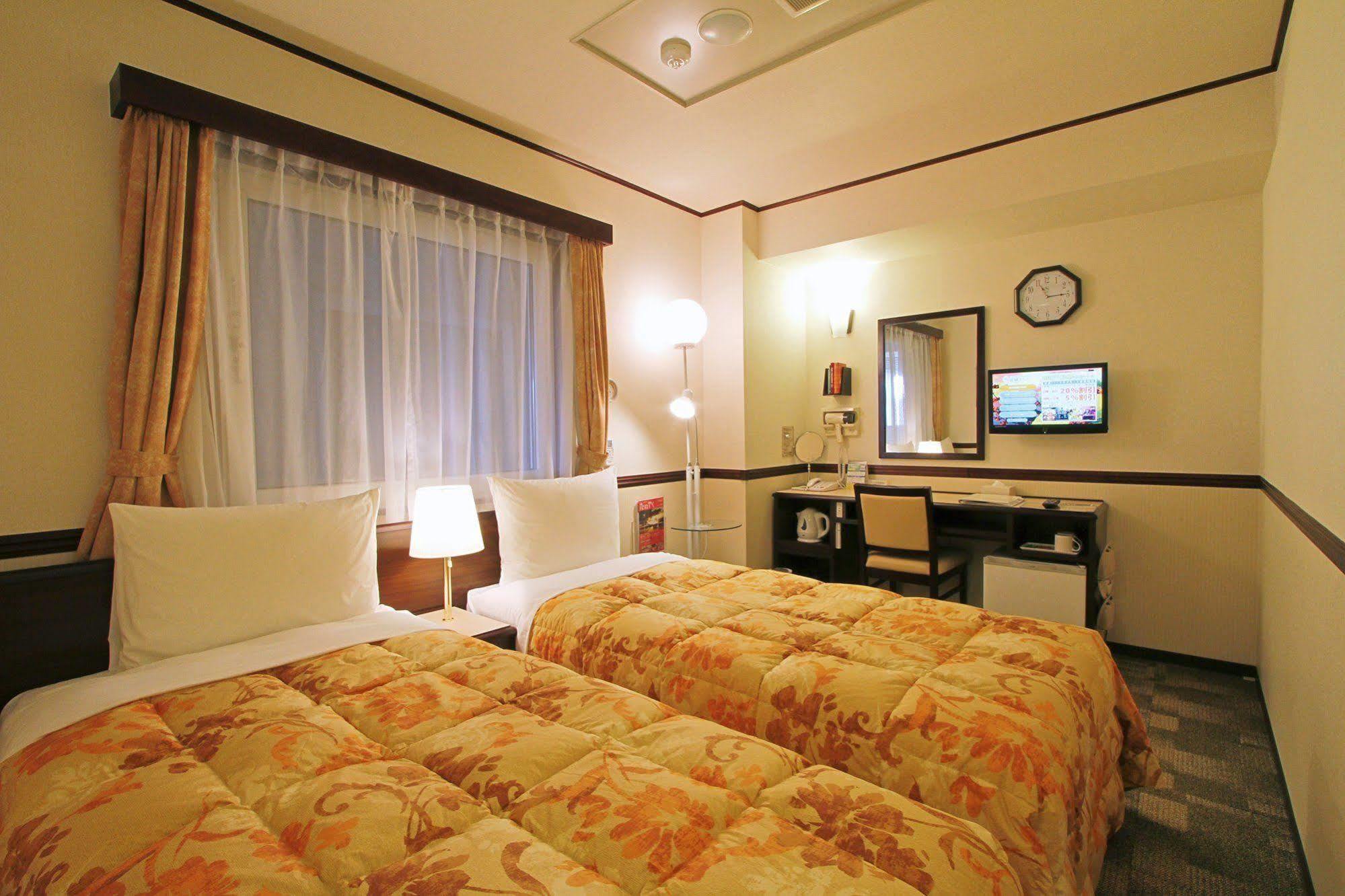 Toyoko Inn Ichinoseki Ekimae Екстериор снимка